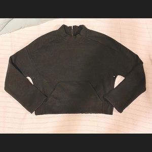 Lululemon Crop sweatshirt